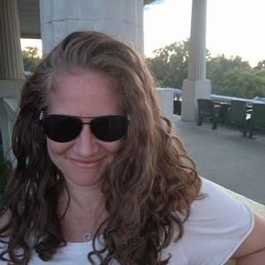 Meet your Posher, Julie